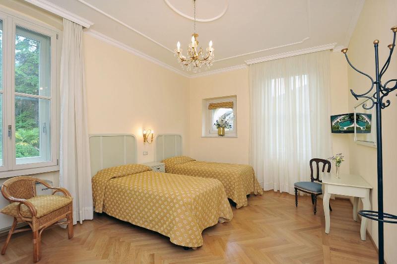 Hotel Monte Baldo E Villa Acquarone Gardone Riviera Εξωτερικό φωτογραφία
