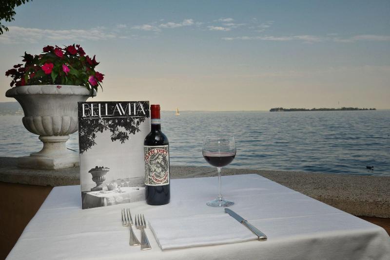 Hotel Monte Baldo E Villa Acquarone Gardone Riviera Εξωτερικό φωτογραφία